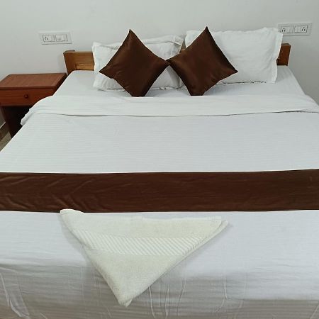 Hotel Atithi Grand Γουβαχάτι Εξωτερικό φωτογραφία