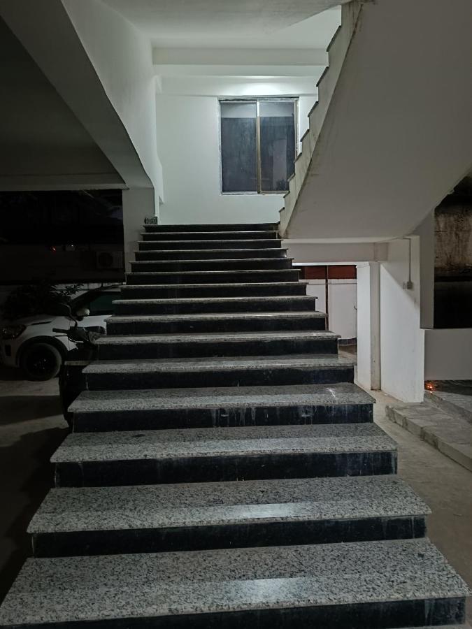 Hotel Atithi Grand Γουβαχάτι Εξωτερικό φωτογραφία