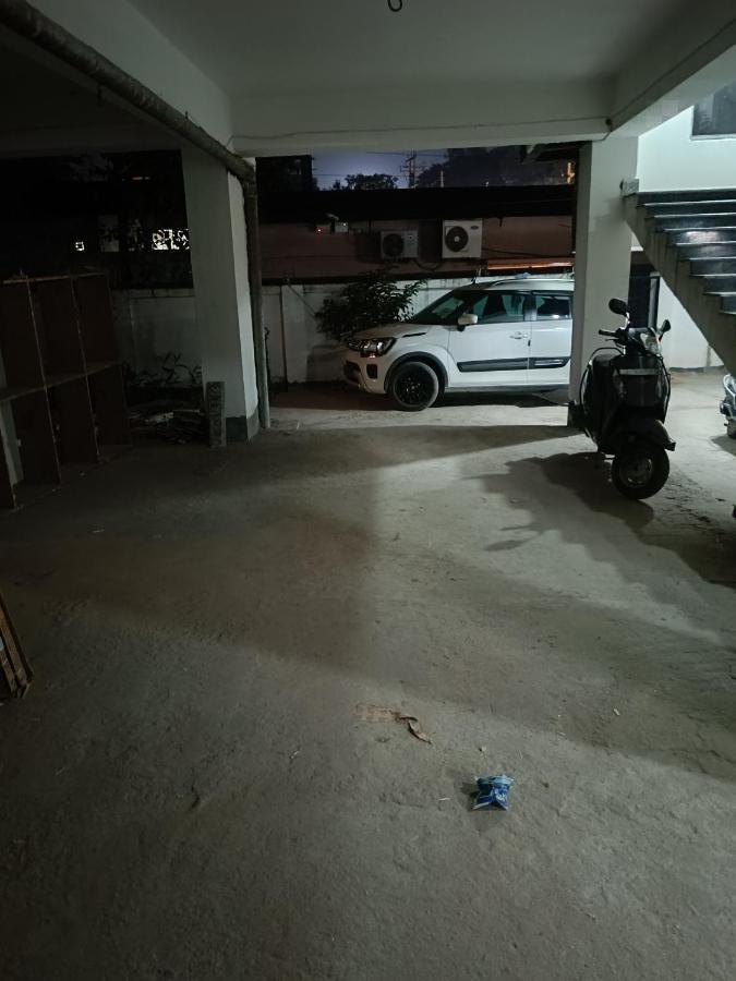 Hotel Atithi Grand Γουβαχάτι Εξωτερικό φωτογραφία