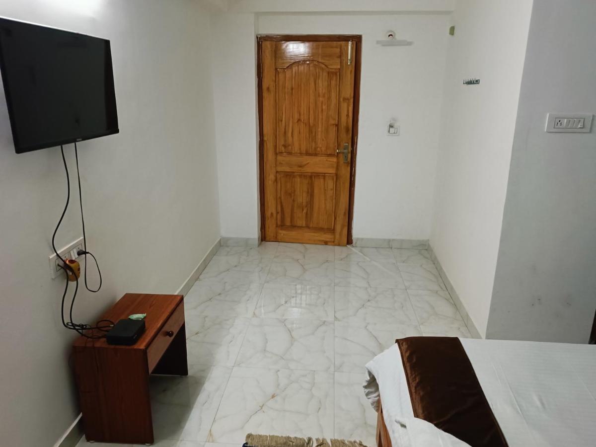 Hotel Atithi Grand Γουβαχάτι Εξωτερικό φωτογραφία