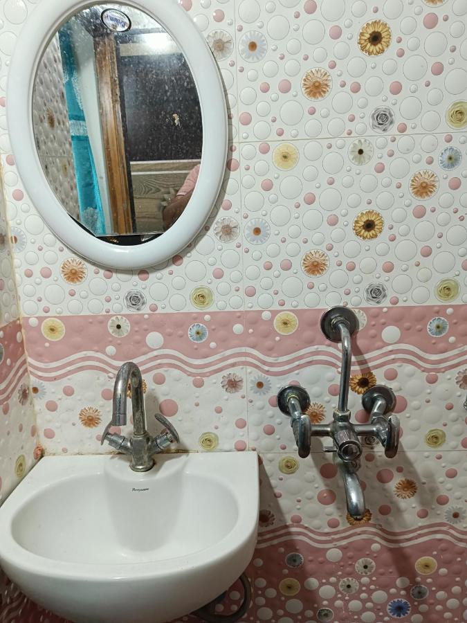 Hotel Atithi Grand Γουβαχάτι Εξωτερικό φωτογραφία