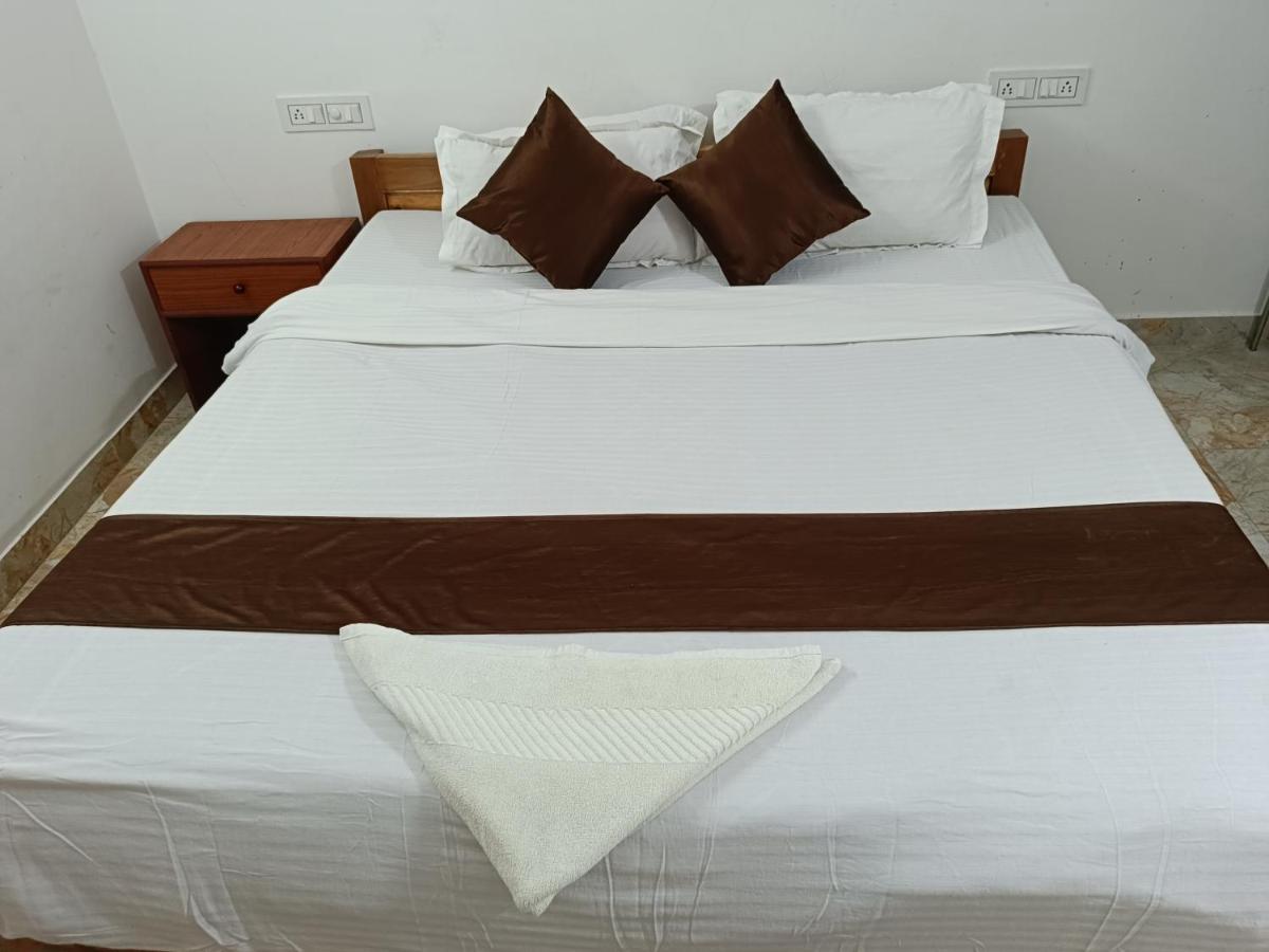 Hotel Atithi Grand Γουβαχάτι Εξωτερικό φωτογραφία