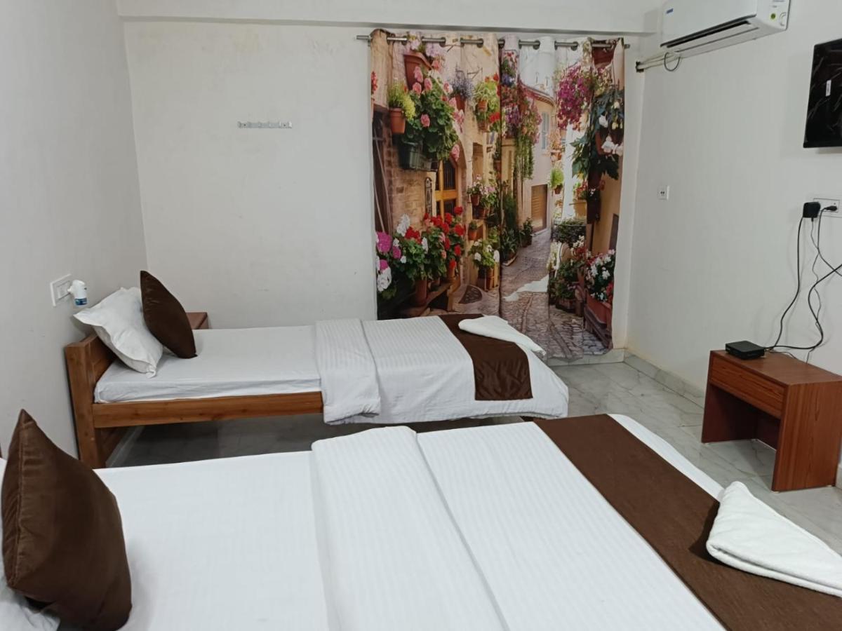 Hotel Atithi Grand Γουβαχάτι Εξωτερικό φωτογραφία